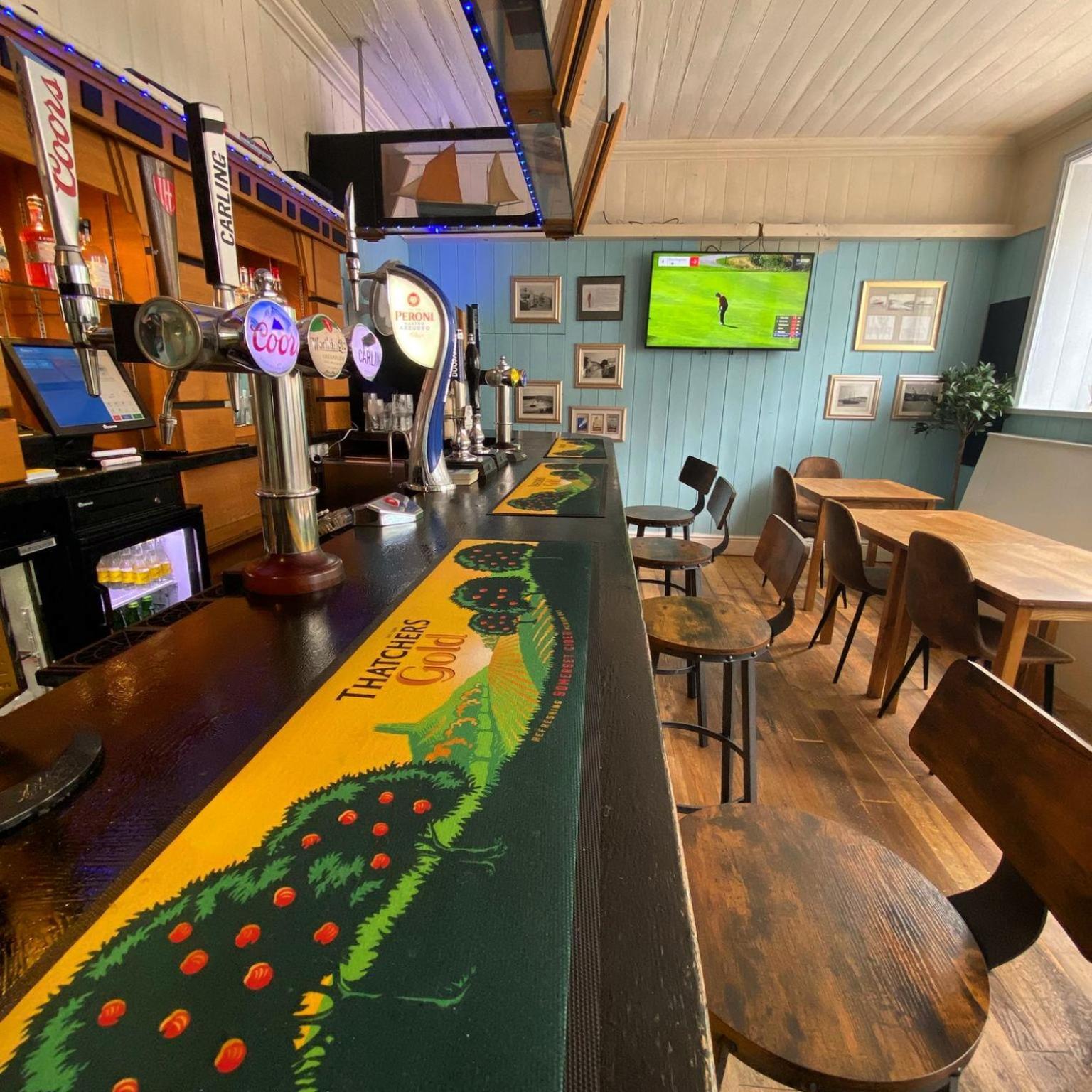 Rose And Crown Hotel & Hope And Anchor Bar Goodwick Dış mekan fotoğraf